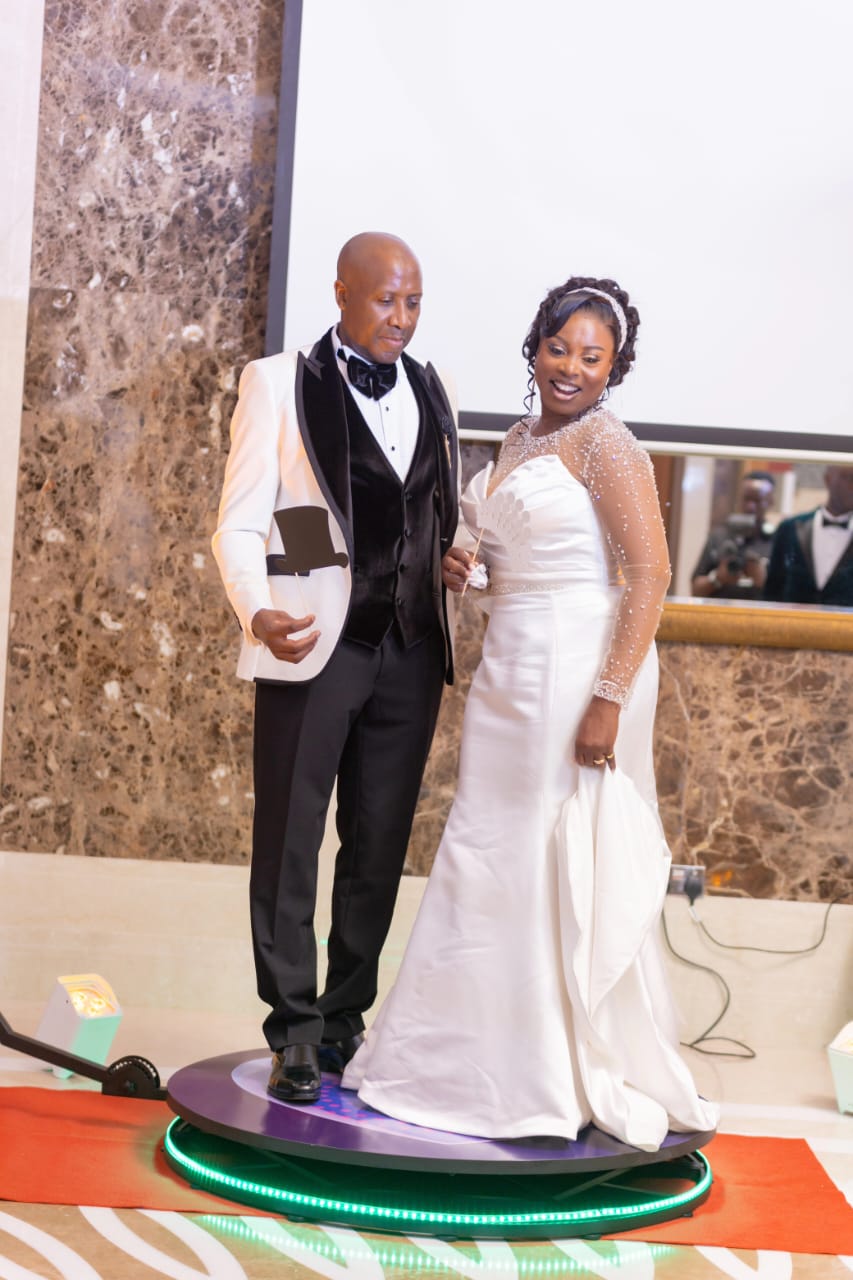 Fashion Designer: Evening, Formal and Cultural Wear